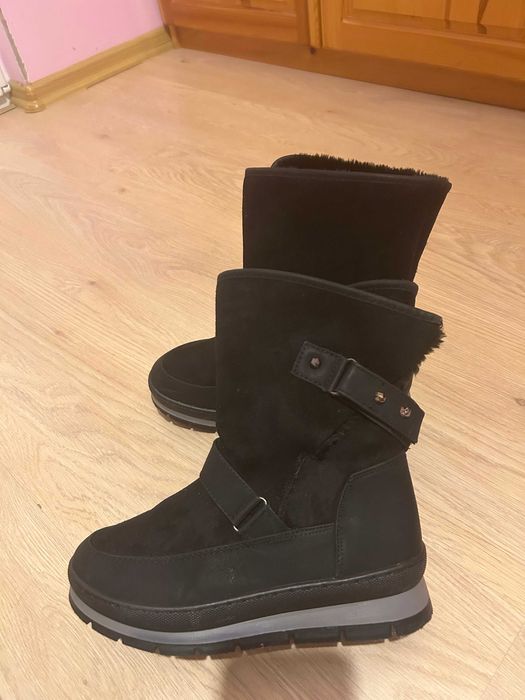 Зимни дамски боти