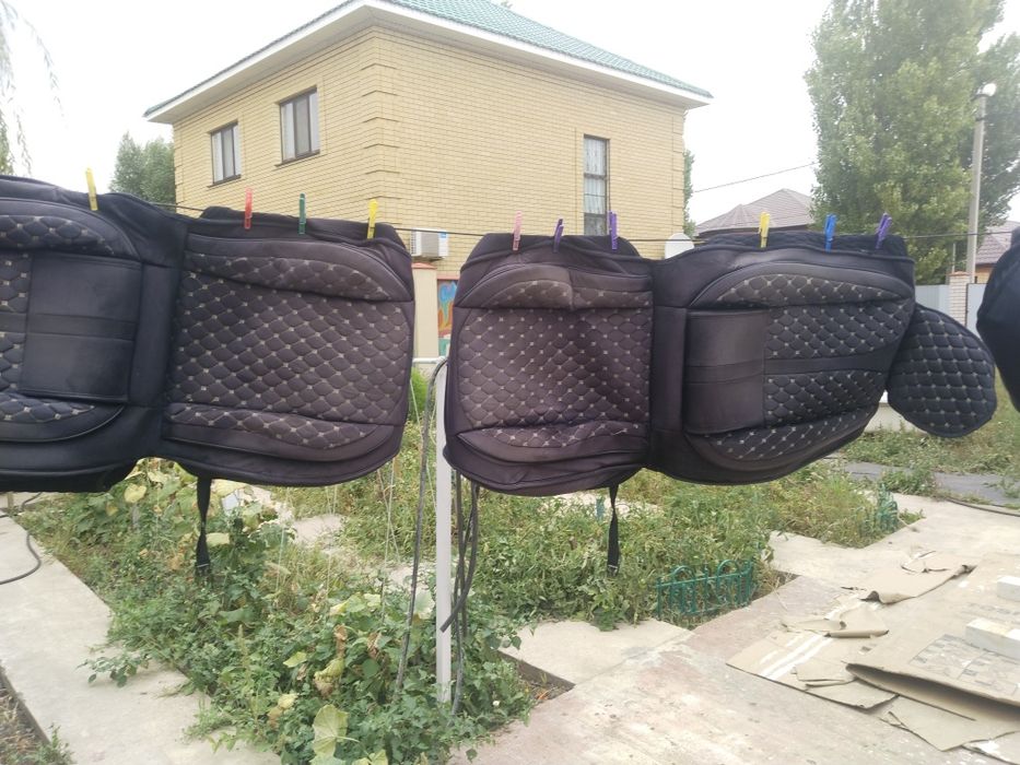 Авточехол б/у в хорошем состоянии