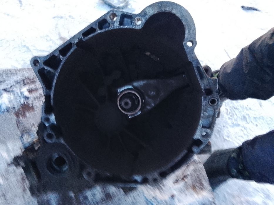 Продам коробку передач