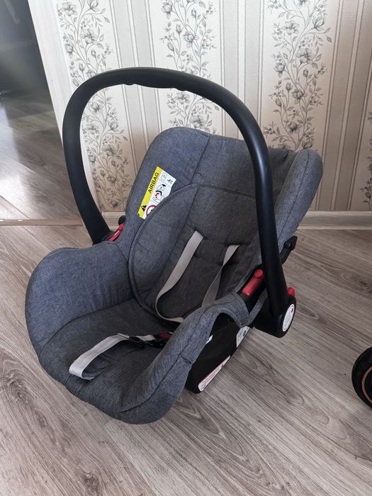 продам коляску 3 в 1 с автокреслом