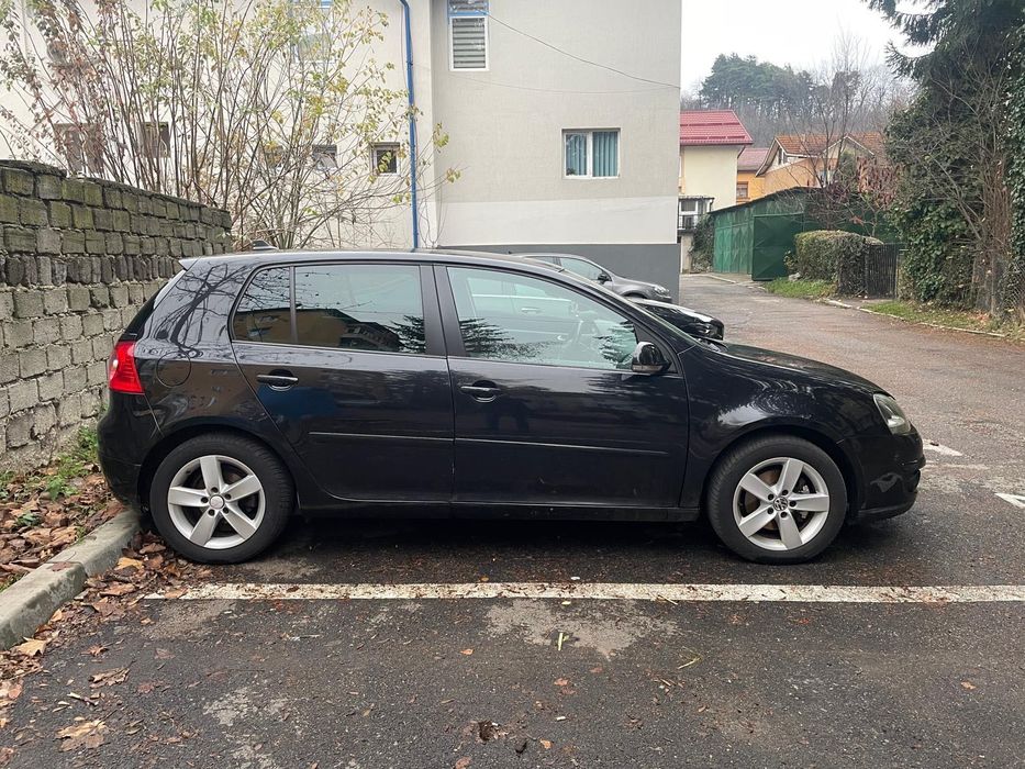 De vânzare Golf 5