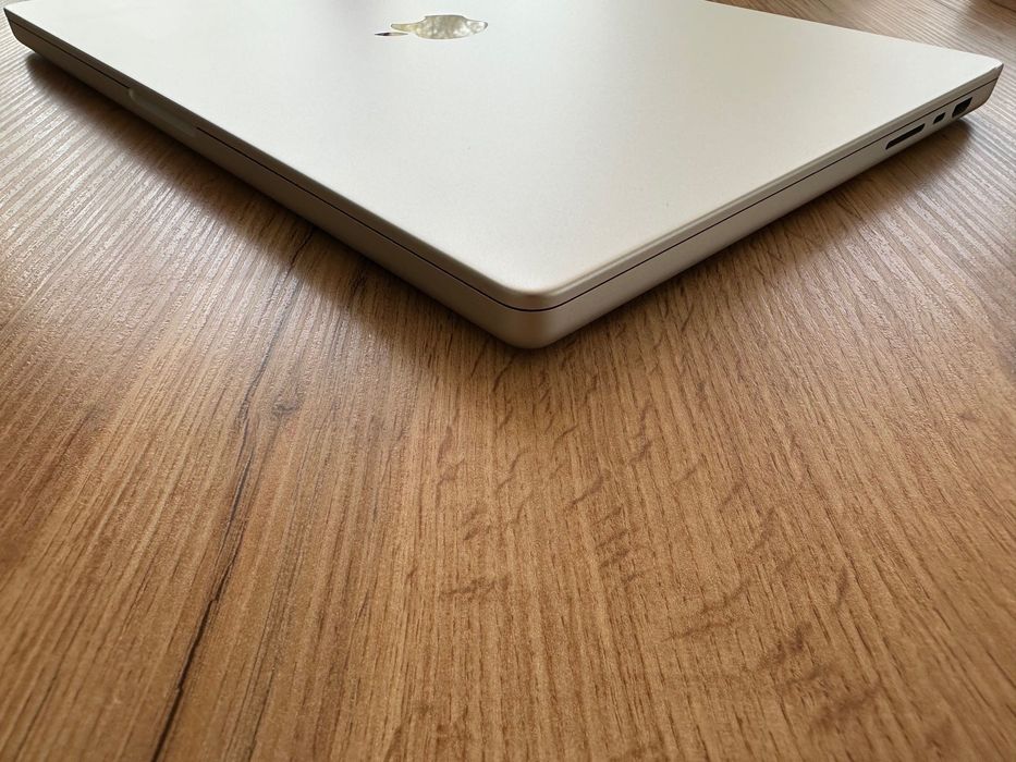 MacBook Pro 16" M3 PRO 12-CPU, 18-GPU, 18GB RAM, 512GB SSD