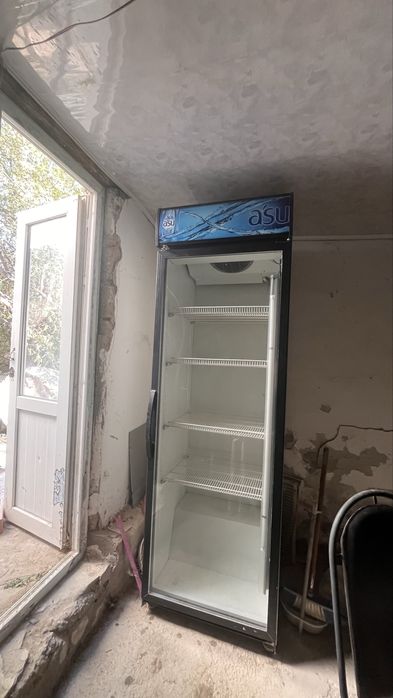 Холодильник витринный