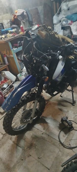 Продам 2 кросака один надо ремонтировать