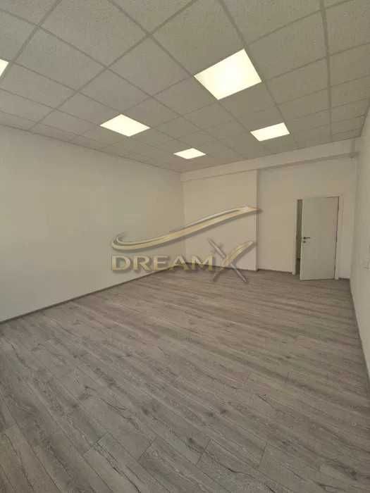 Офис в район Южен под наем! 71603377