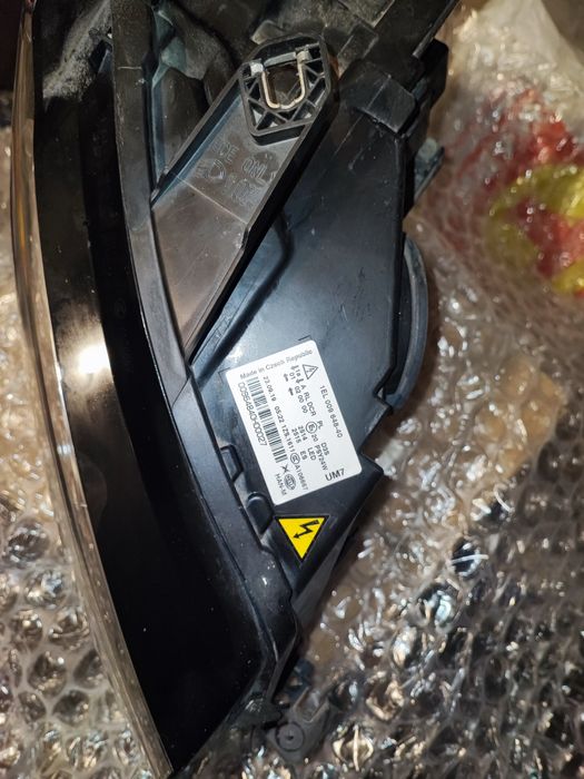 Bi Xenon Hella D3S за Audi A3