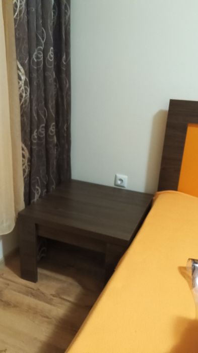 Единични мебели от дърво и дървесина