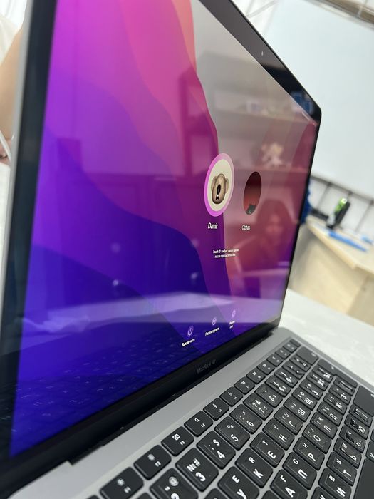 Продам MacBook на запчасти
