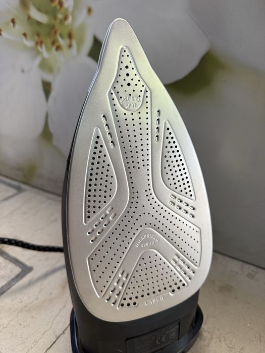 Ютия Rowenta Steamforce Pro