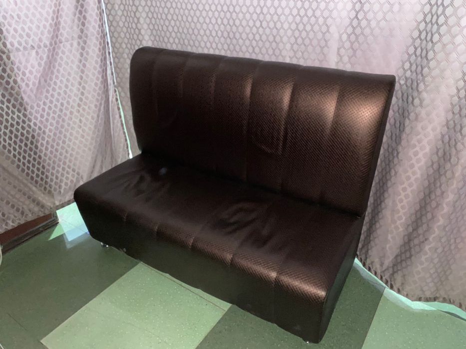 Продам 2 дивана в хорошем состоянии