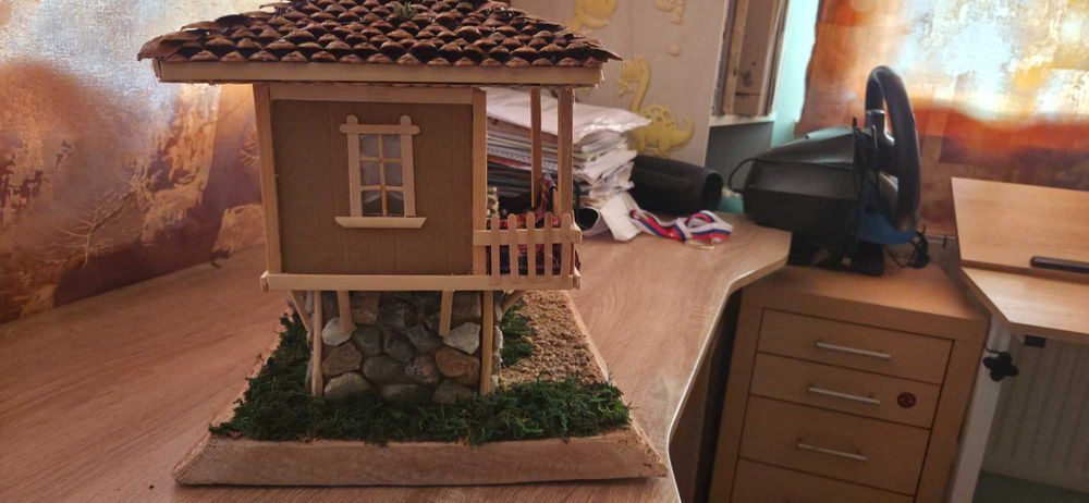 Продавам макет на възрожденска къща