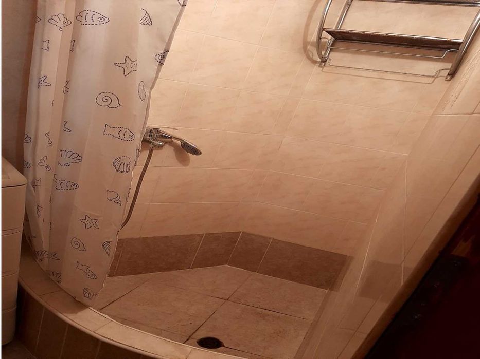 Дава се под наем  в Варна, Колхозен пазар - 40 кв.м за 204 € - Снимка #6