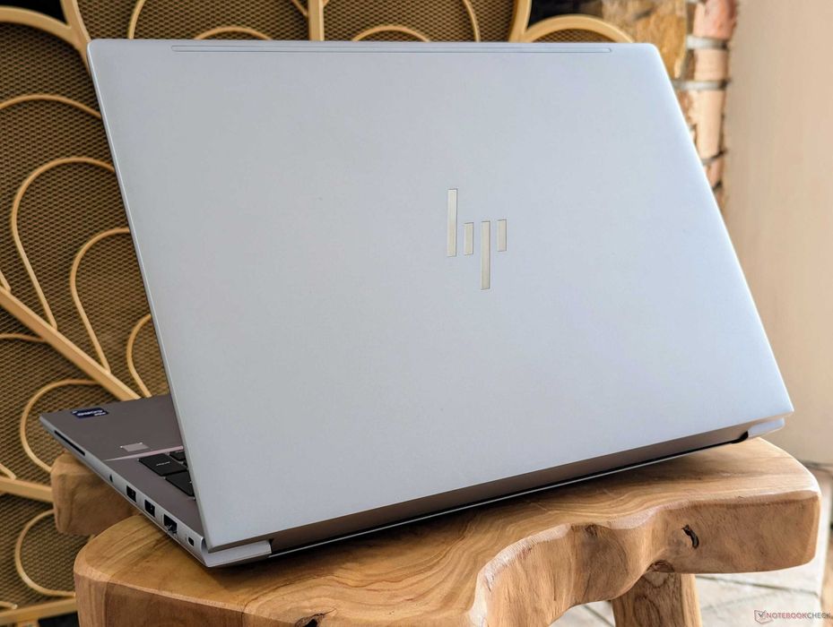 Laptop HP ZBook Fury 16 G11 4K Dream-Color i7 32B Ram RTX 2000 1TB NOU