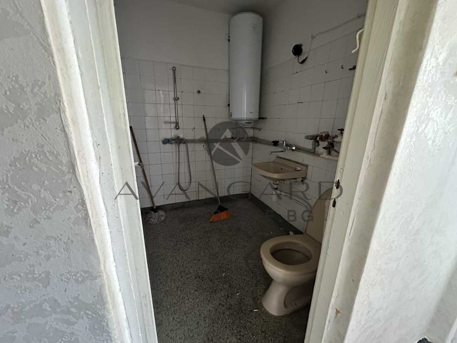 Продава се Двустаен апартамент в Пловдив, Изгрев - 70 кв.м за 952 €/кв.м - Снимка #11