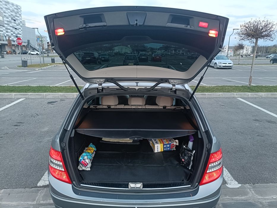 MERCEDES-BENZ C-Class 2009 — imagine 5