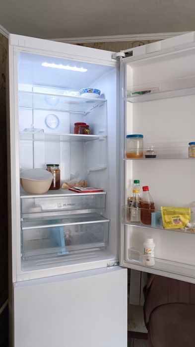 Продам холодильник