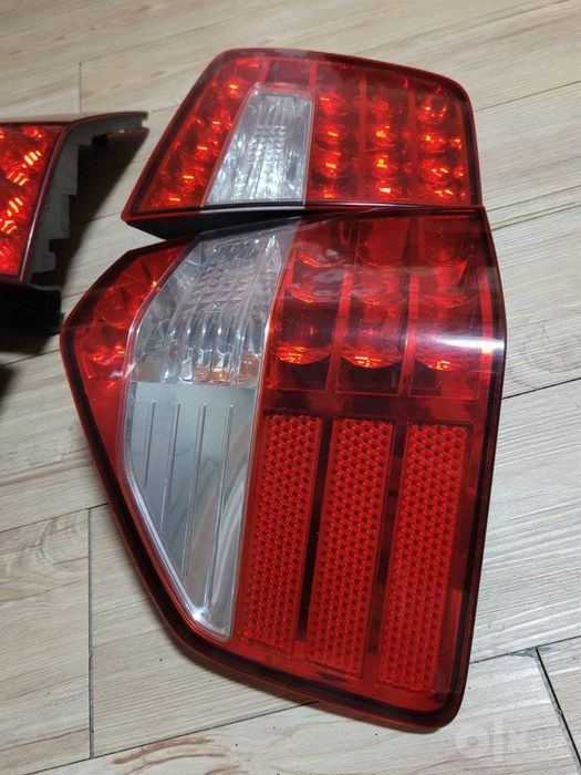 Продам задние фары от KIA Mohave KV300.