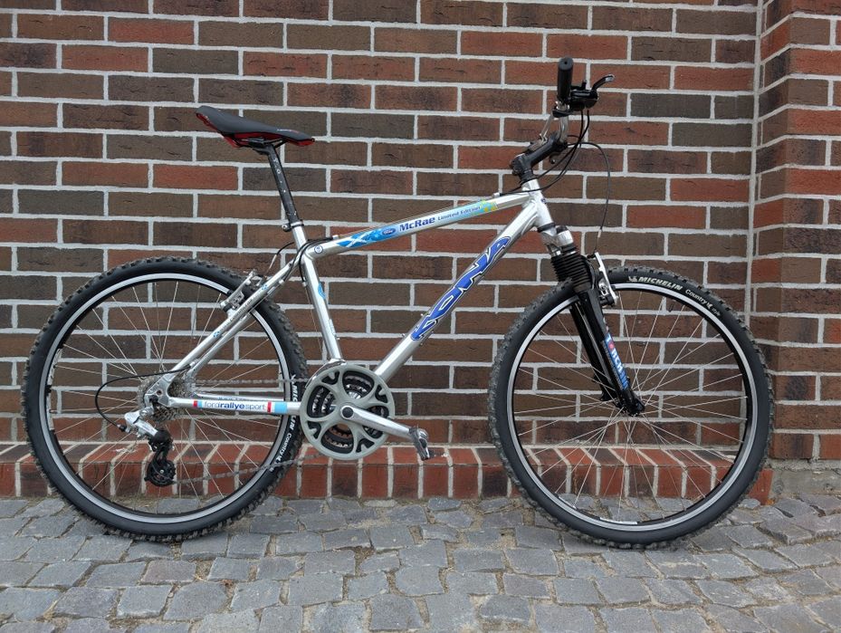 Bicicleta Kona editie limitata Colin McRae