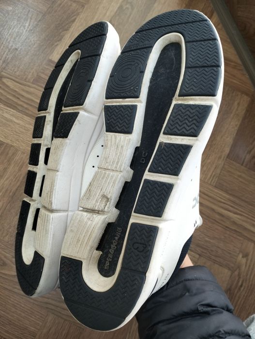 Adidași On Cloud Roger Federer și Nike Mercon