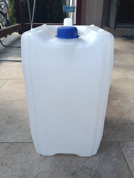 Vând bidoane 20 l