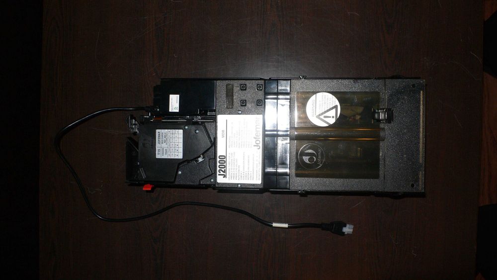 НОВ Монетник/Механизъм с Ресто и в 2€. Приема всички Евромонети! MDB.