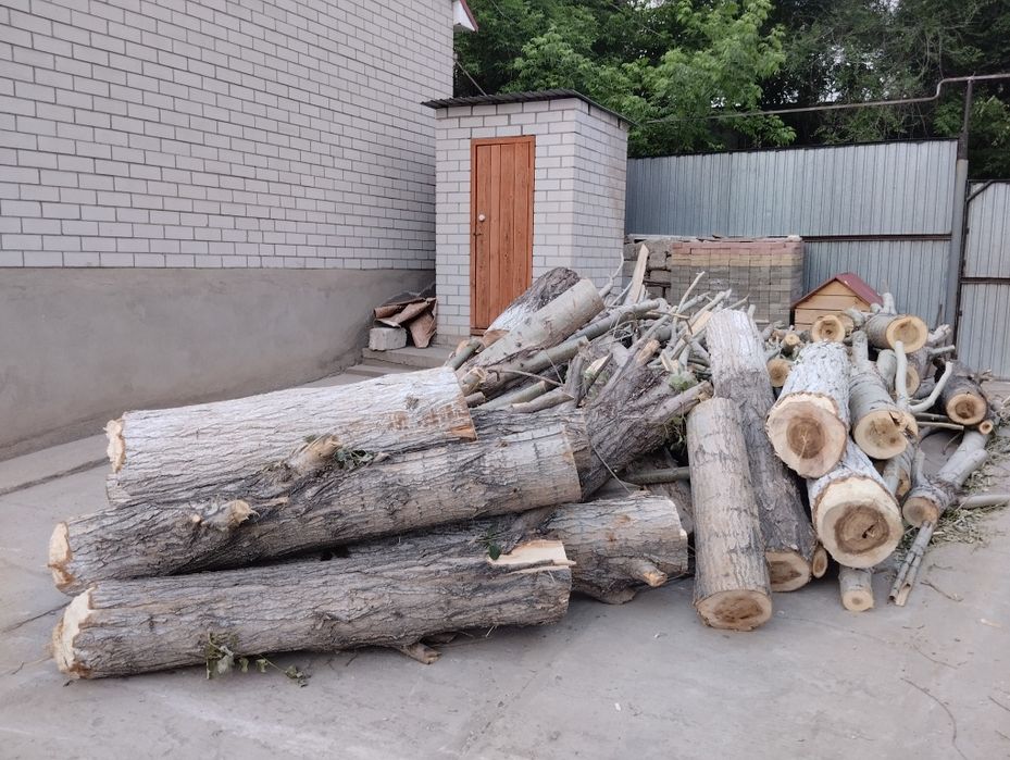 Продам дёшево брёвна