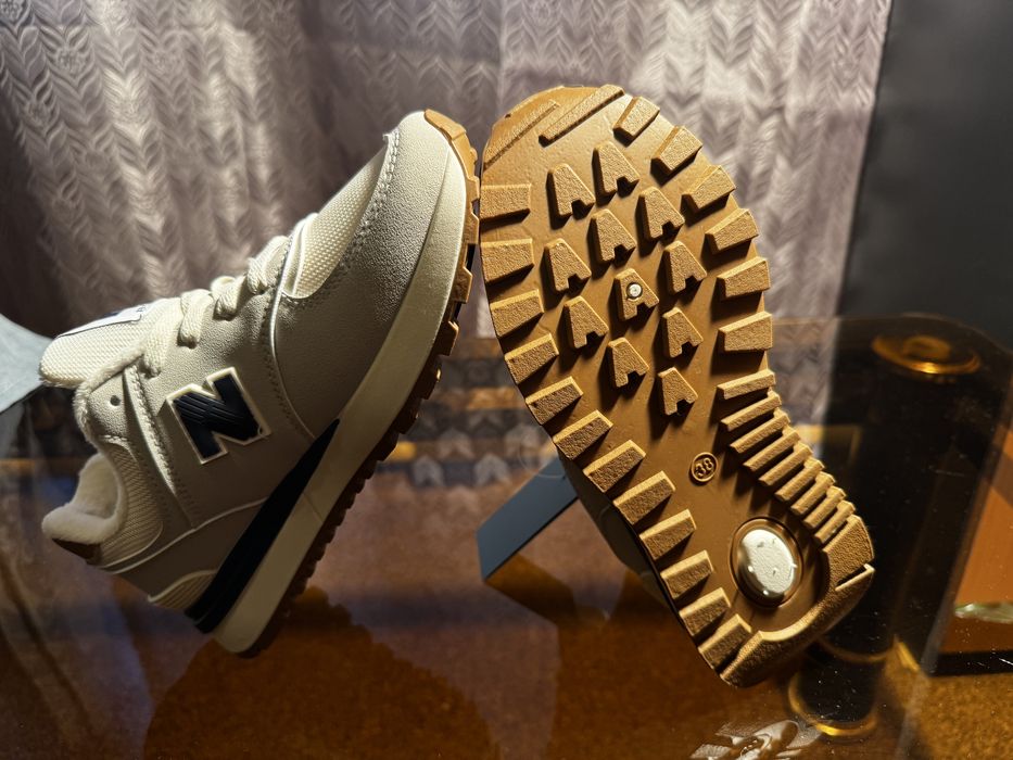 Кроссовки новые: New Balance