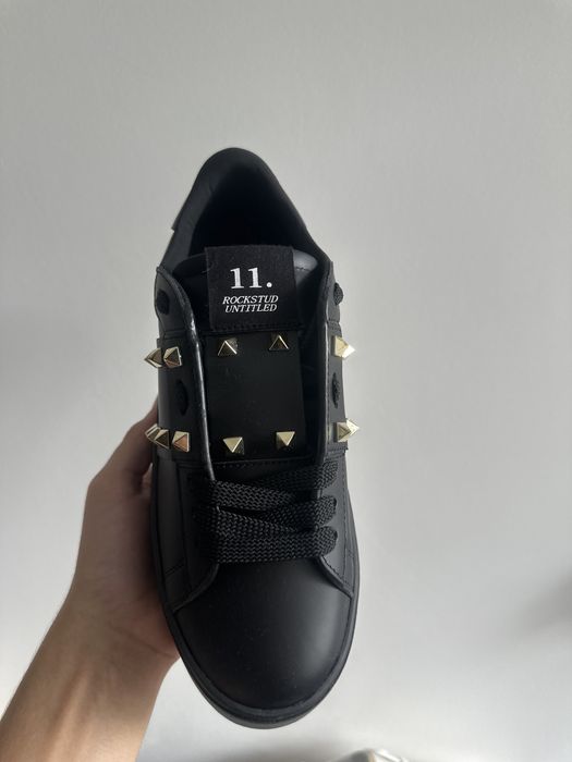 Adidiasi valentino garavani custom