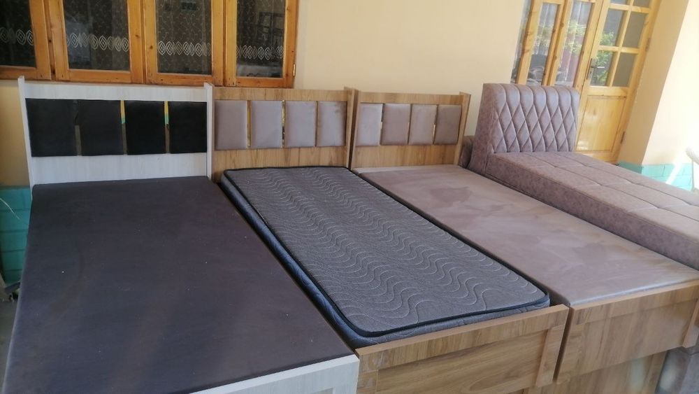 Sotiladi bir kishilik divan