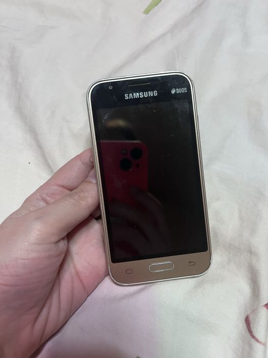 Продается телефон samsung G1 mini