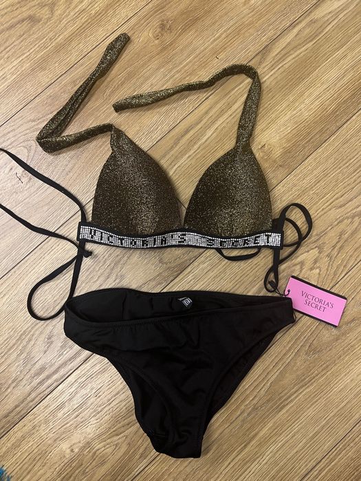 Дамски бански костюм