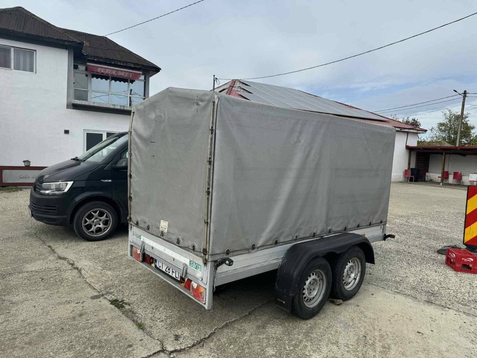 Remorca 2tone    Saris