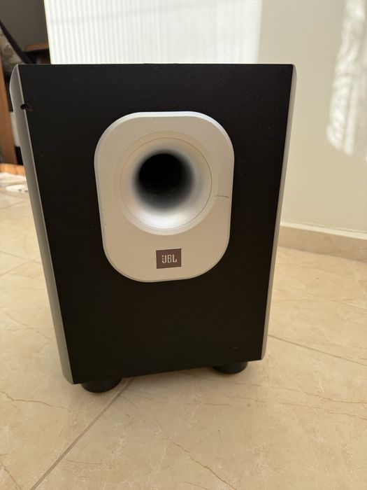 JBL SUB 140 8” активен субуфер
