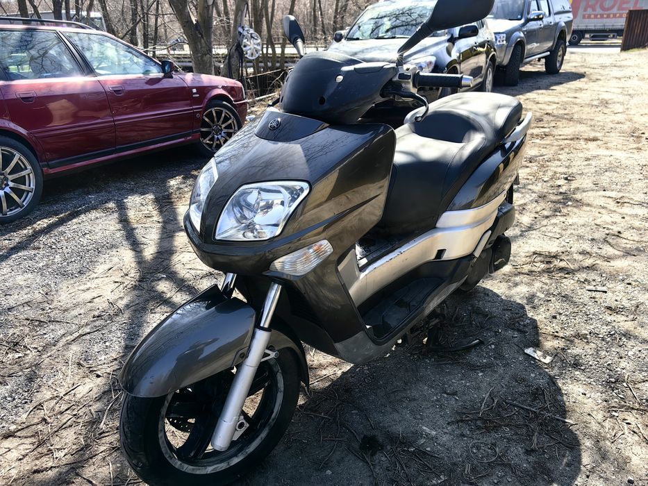 Скутер YAMAHA versity 300