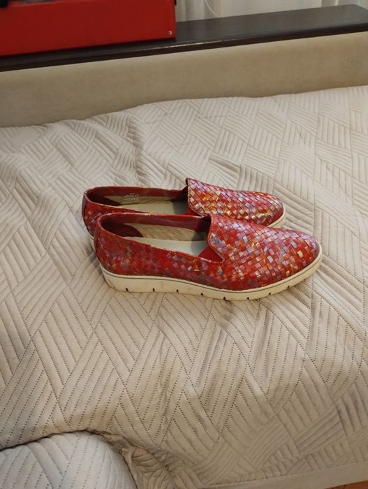 Vând pantofi casual piele mărimea 39