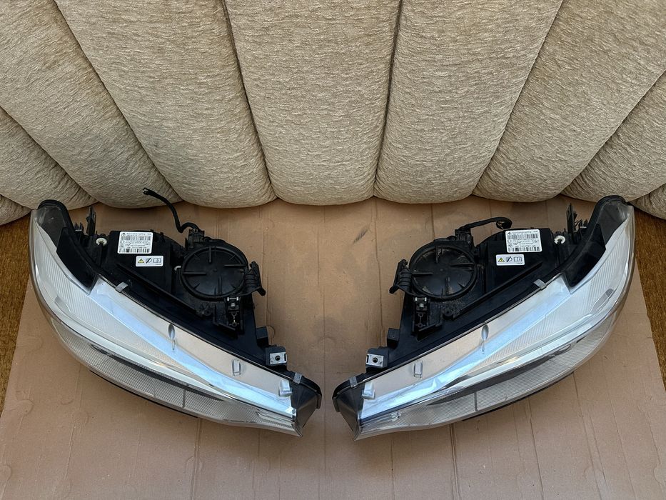 Faruri, Far stanga / Far dreapta BMW Seria 4 F32 F33 F36, Bixenon