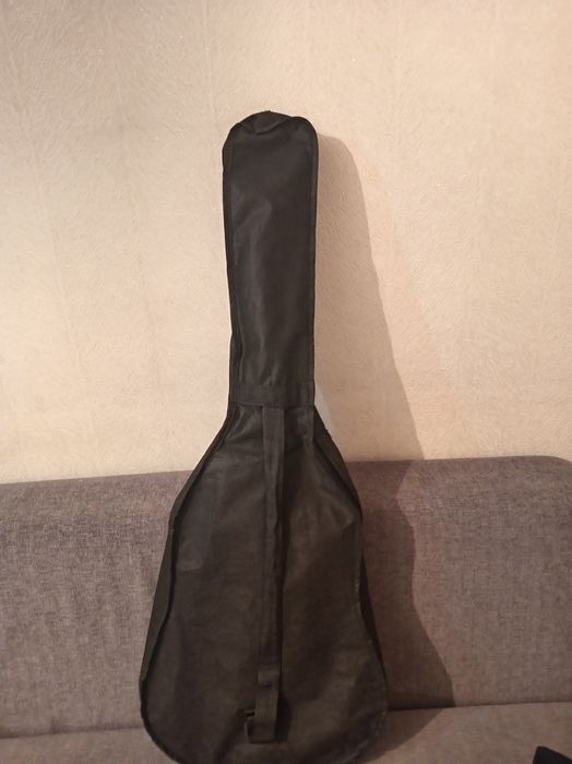 Гитара новая продам