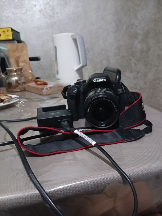 Фотоаппарат ,Ganon EDS 600D