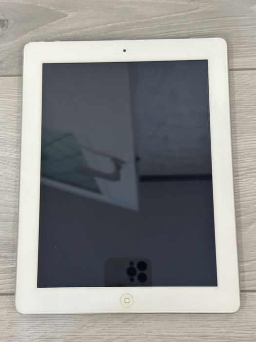 Планшет Apple iPad 2 64GB (Wi-Fi + 3G/SIM) — Белый