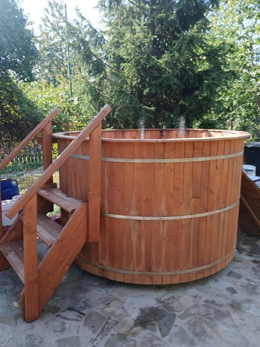 Ciubar,  8 persoane !