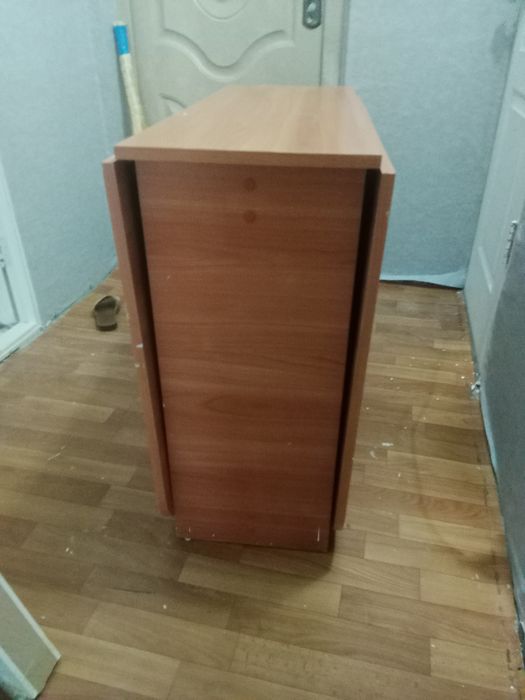 Продам стол-тумбу