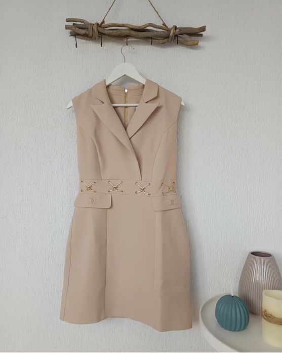 Дамска рокля тип сако