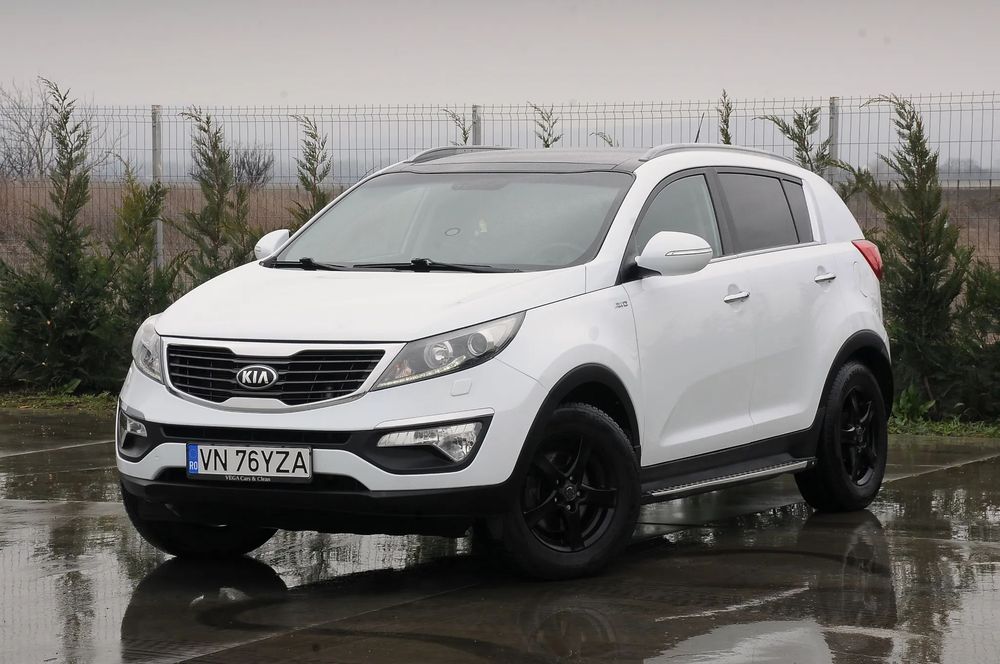 Kia Sportage AWD 2014 2.0CRDi 185 CP E5 4x4 CutieAut Clima Piele Navi Camera Xenon