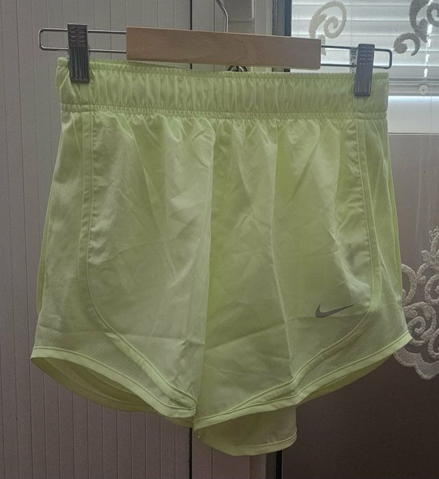 Оригинални къси панталонки Nike DRI-FIT