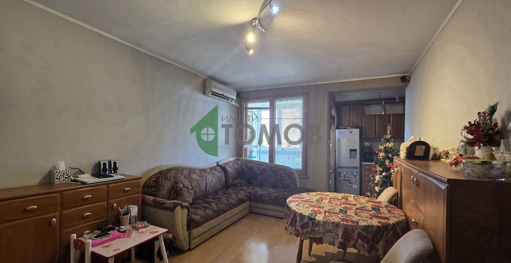 Продава се Тристаен апартамент в Стара Загора, Център - 94 кв.м за 803 €/кв.м - Снимка #2