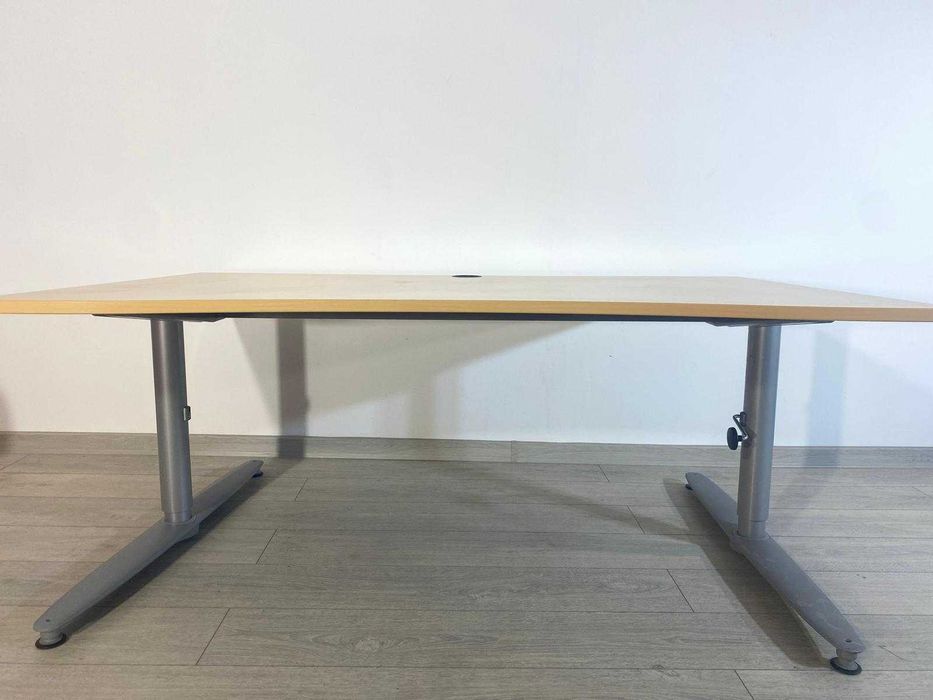 Stoc 100 Buc. Birou 160X100 cm, Reglabil pe Înălțime; Masă de Lucru