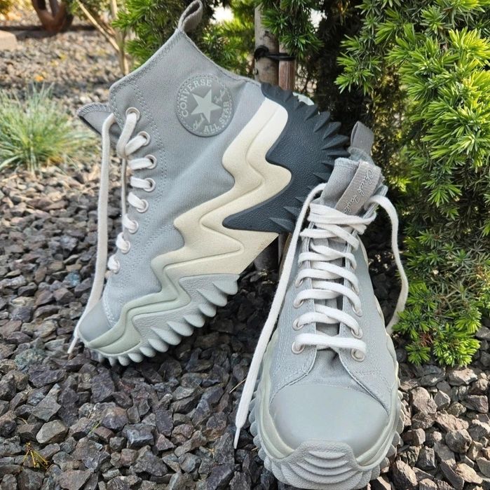 Converse Chuck Taylor marimea 40