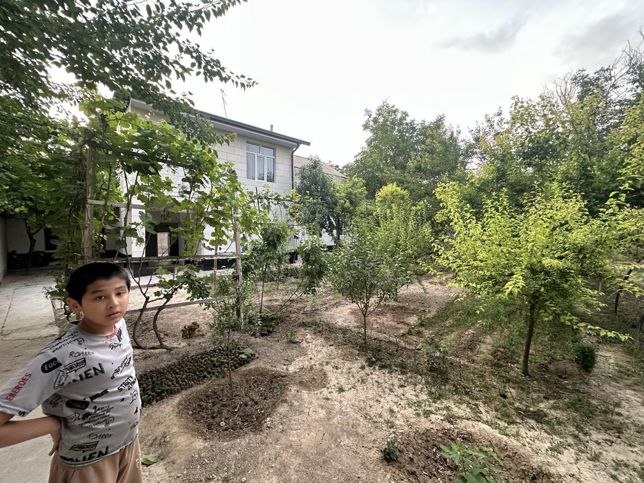 Uchaska sotiladi Nazarbek Shoim ko’prikda zo’r narxda!