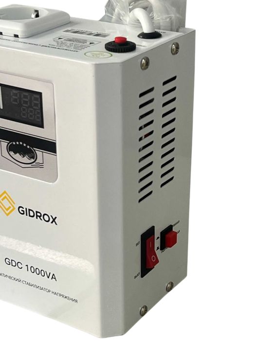 Стабилизатор напряжения 1000 VA