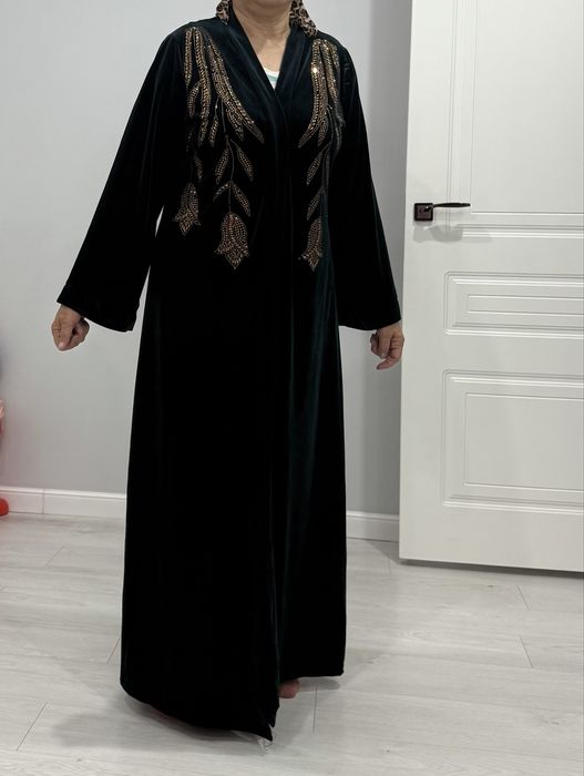 Продается шапан велюр